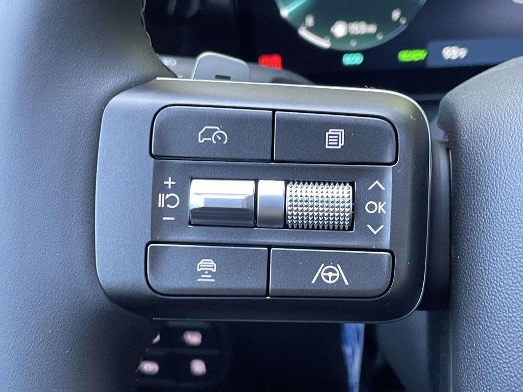 New 2026 Gray Hyundai Blue SEL Premium 7P image 23