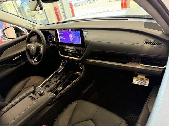 Certified Used 2026 WIND CHILL PEARL Toyota  image 62