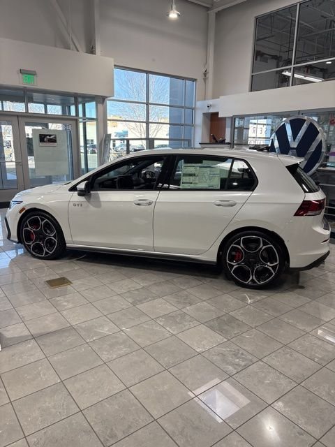 2026 Volkswagen Golf GTI Autobahn - Photo 3