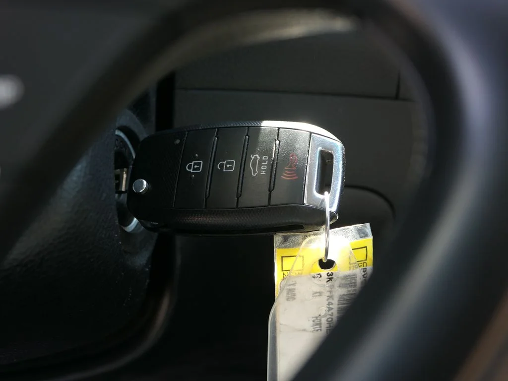 Used 2017 White Kia LX image 16