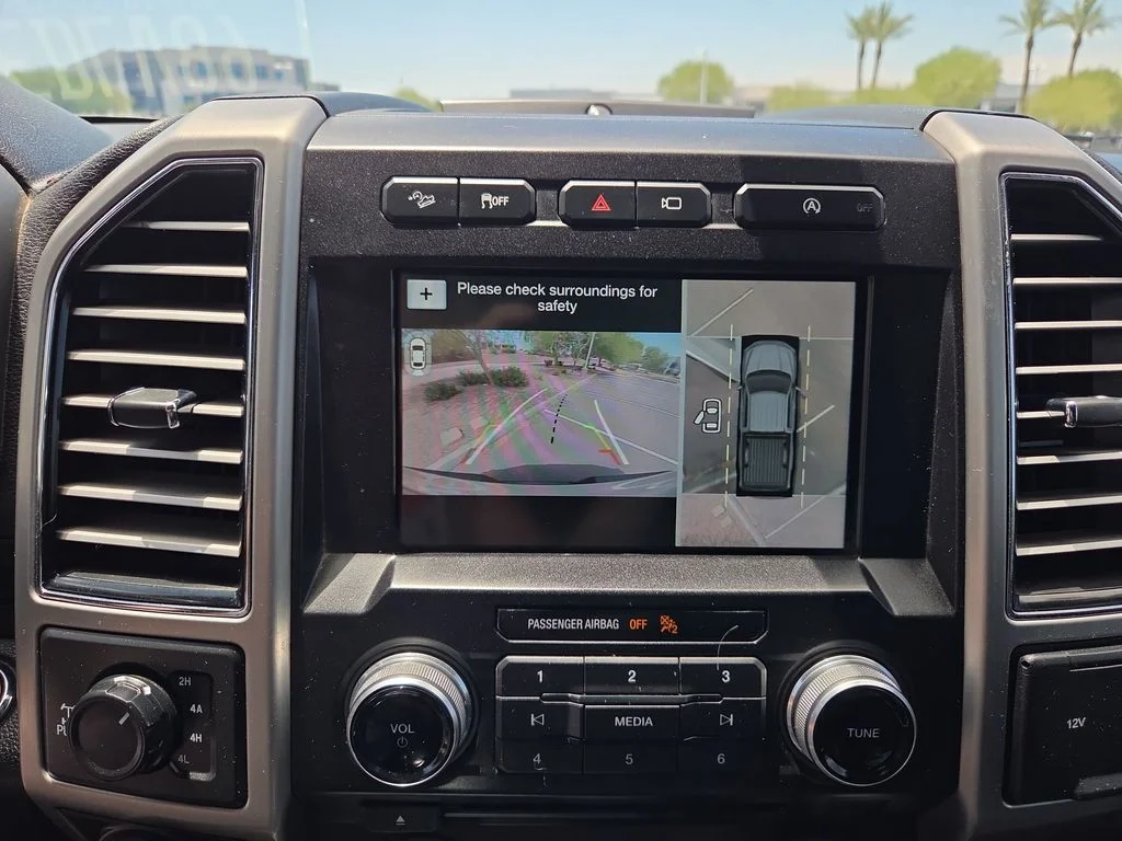 Used 2018 White Ford Platinum image 19