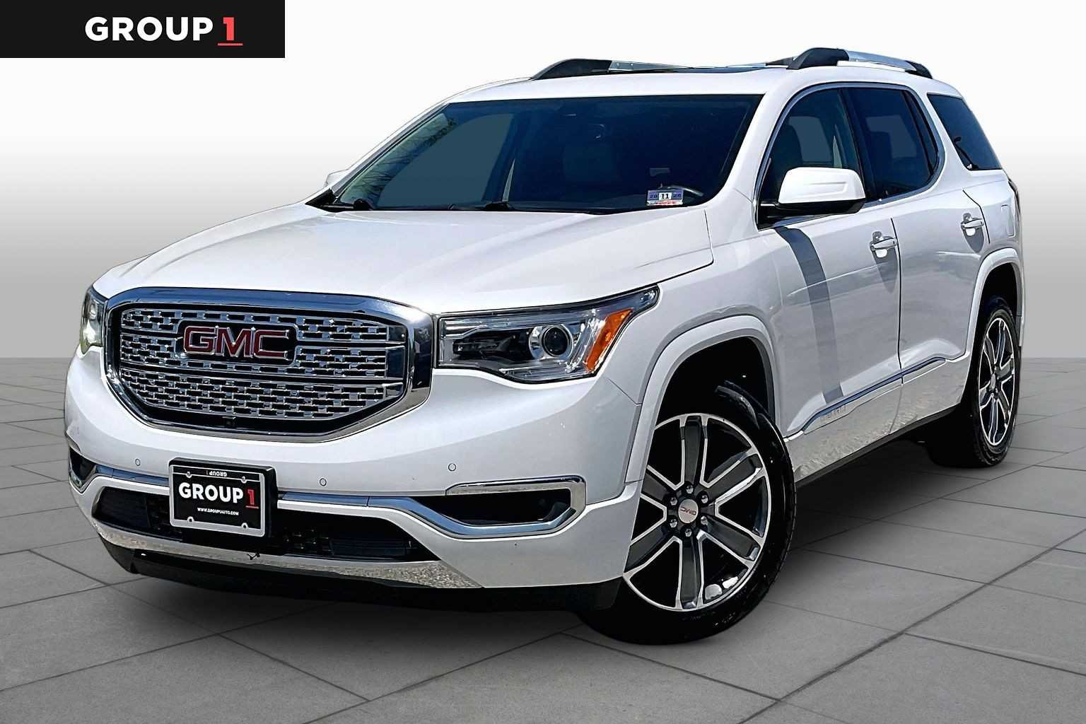 2017 GMC Acadia Denali AWD's photo