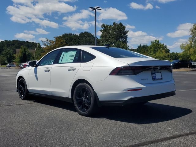 2025 Honda Accord SE - Photo 6