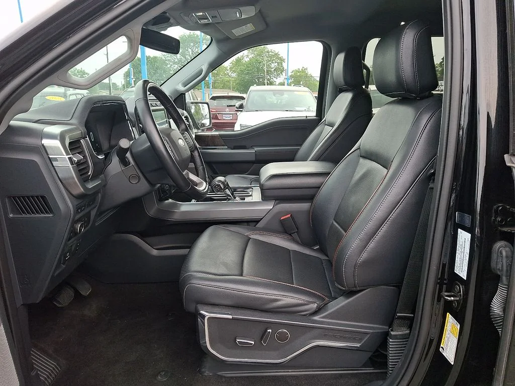 Certified Used 2022 Black Metallic Ford Lariat image 15