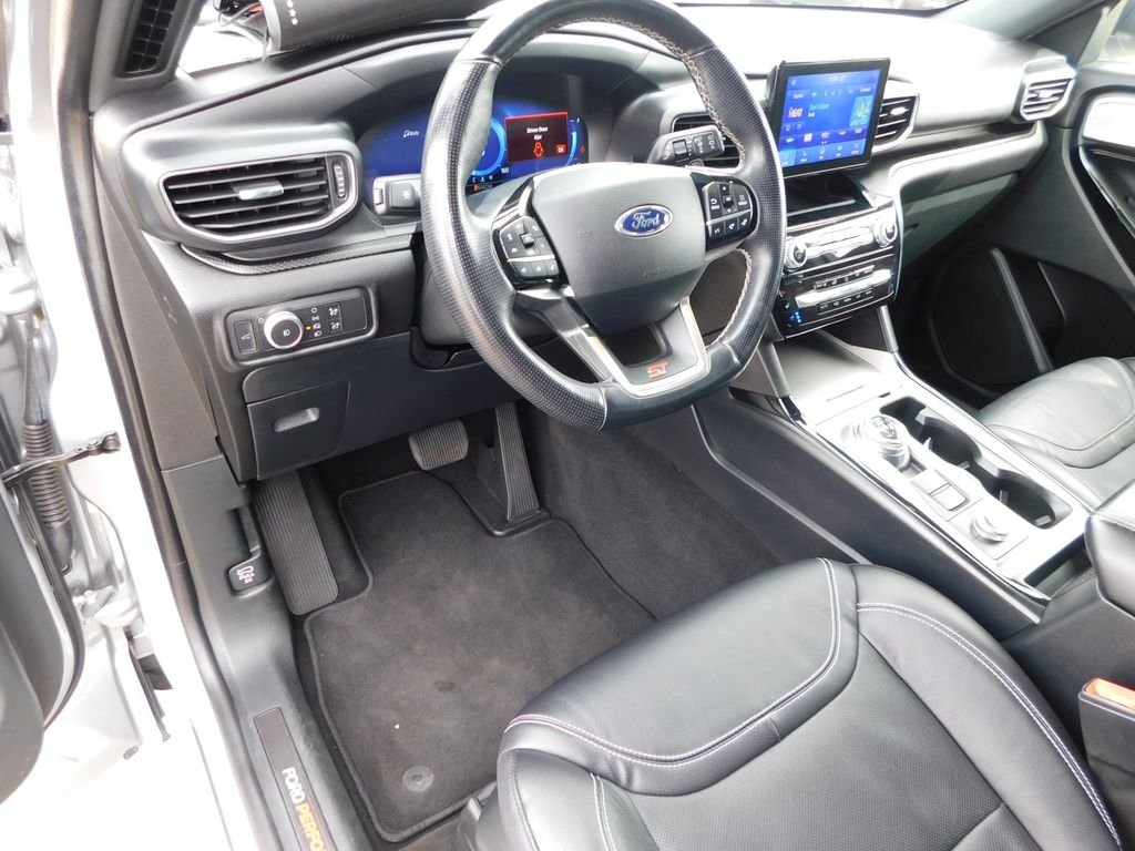 Used 2021 Silver Ford ST image 17