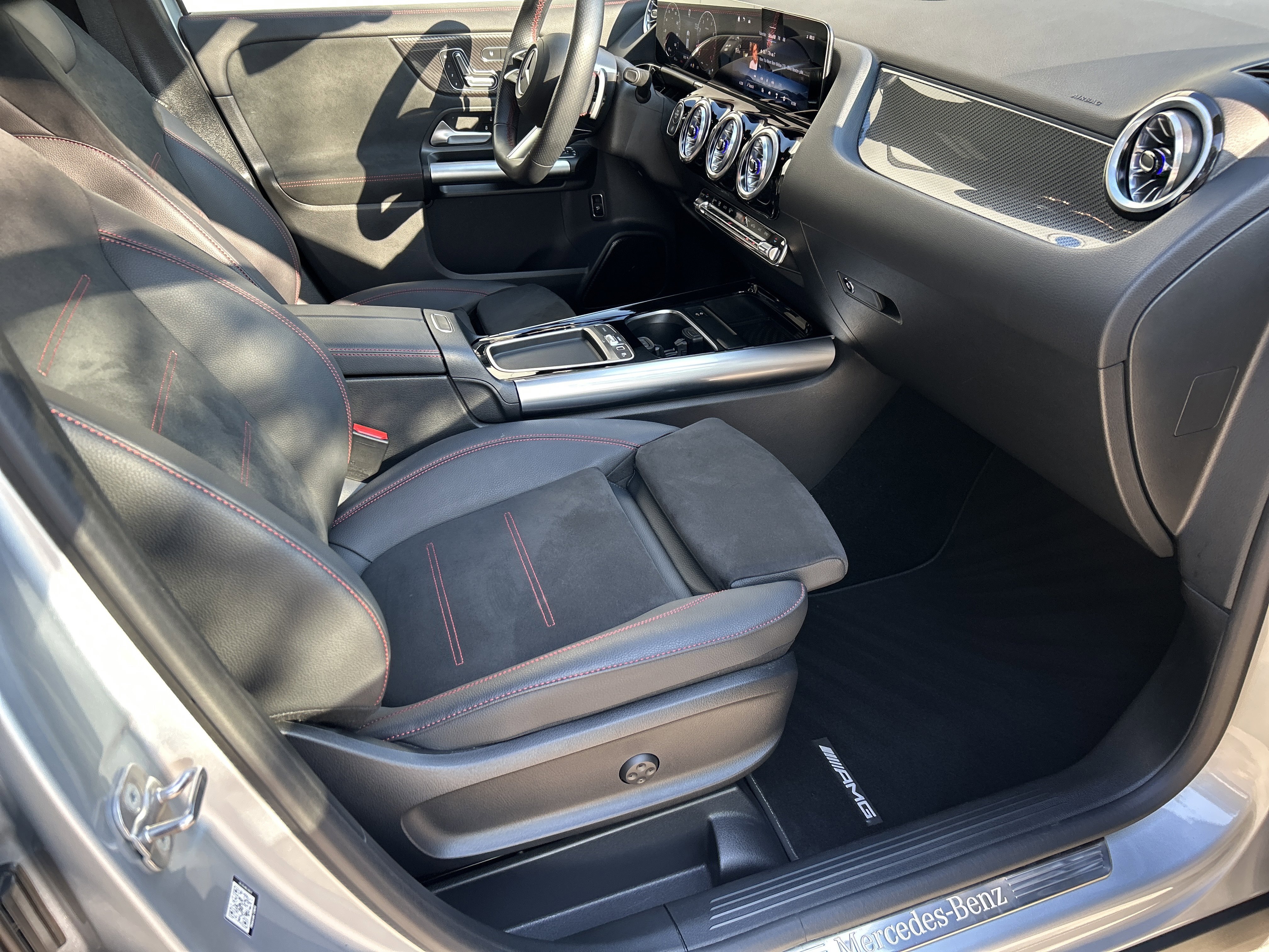 Certified Used 2025 Cirrus Silver Metallic Mercedes-Benz GLA 250 SUV image 49