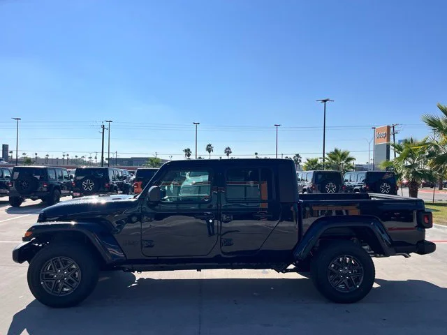 New 2025 Black Clear-Coat Exterior Paint Jeep Sport S image 4
