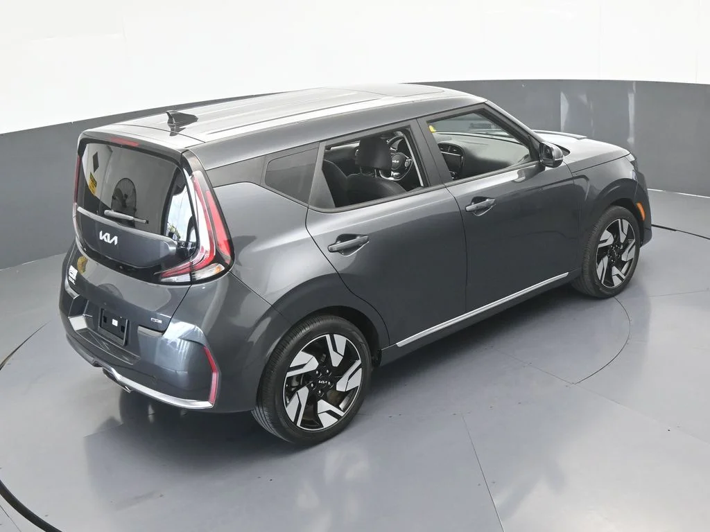 Used 2024 Gravity Gray Kia GT-Line image 47