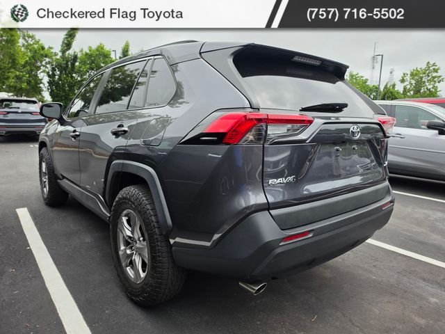 Used 2022 Magnetic Gray Metallic Toyota XLE image 4