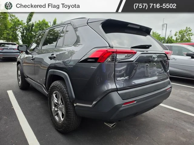 Used 2022 Magnetic Gray Metallic Toyota XLE image 4