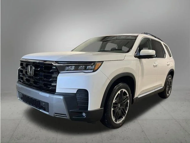 2026 Honda Pilot Touring AWD's photo