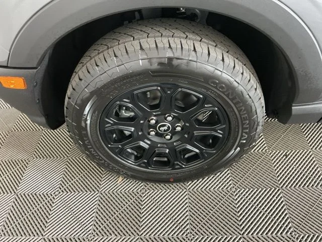 New 2026 Carbonized Gray Metallic Ford Badlands image 34