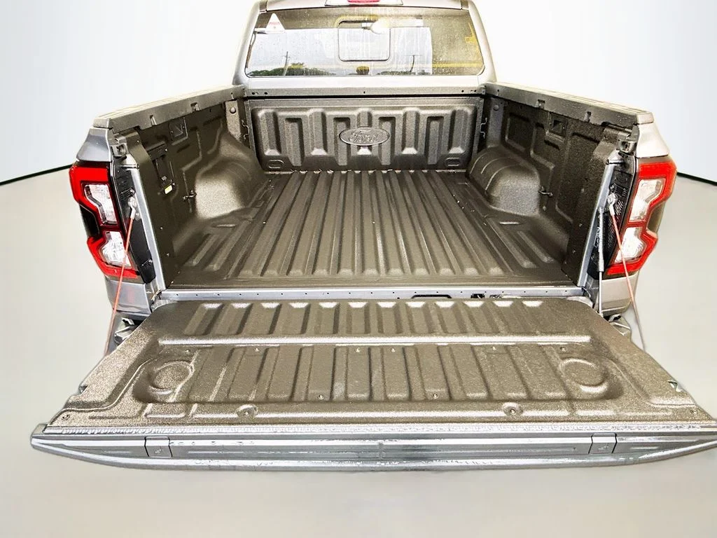 Certified Used 2024 Carbonized Gray Metallic Ford LARIAT image 28