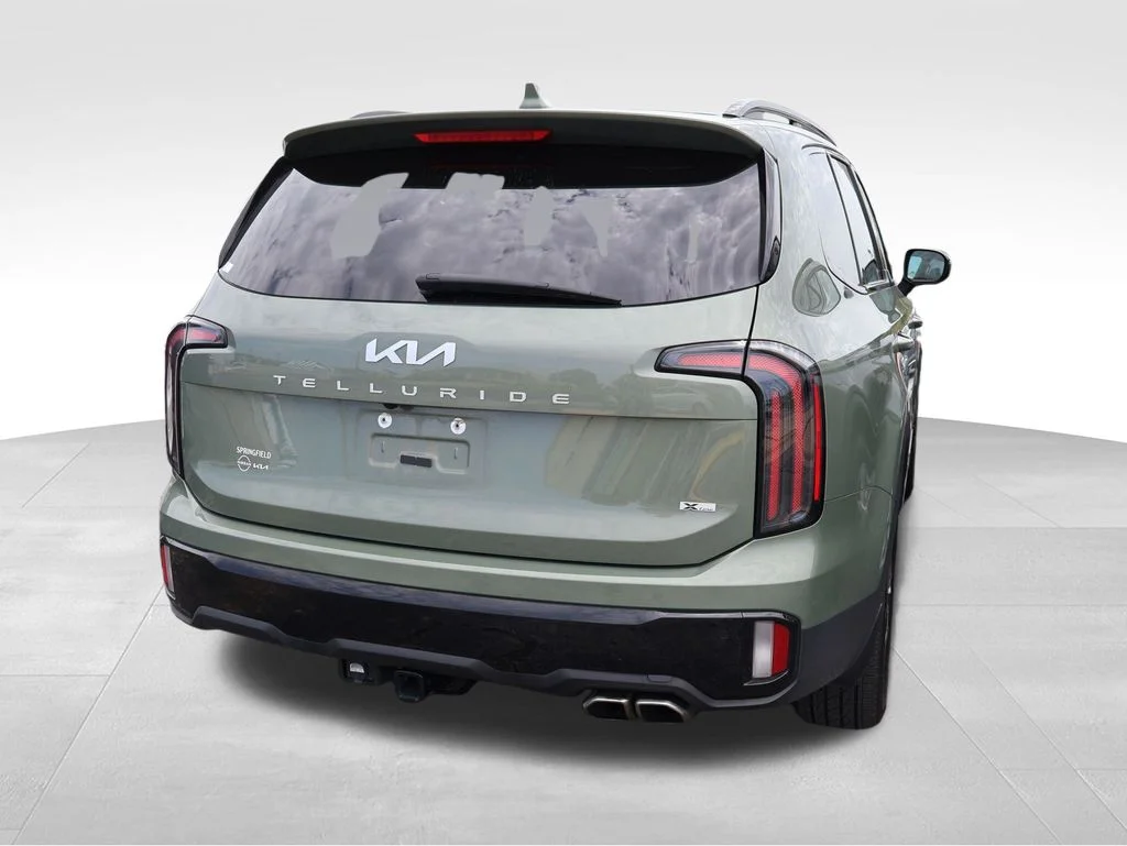 Used 2024 Jungle Green Kia EX X-Line image 17