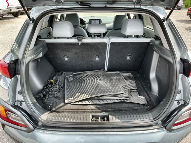 Used 2021 Silver Hyundai Limited image 22
