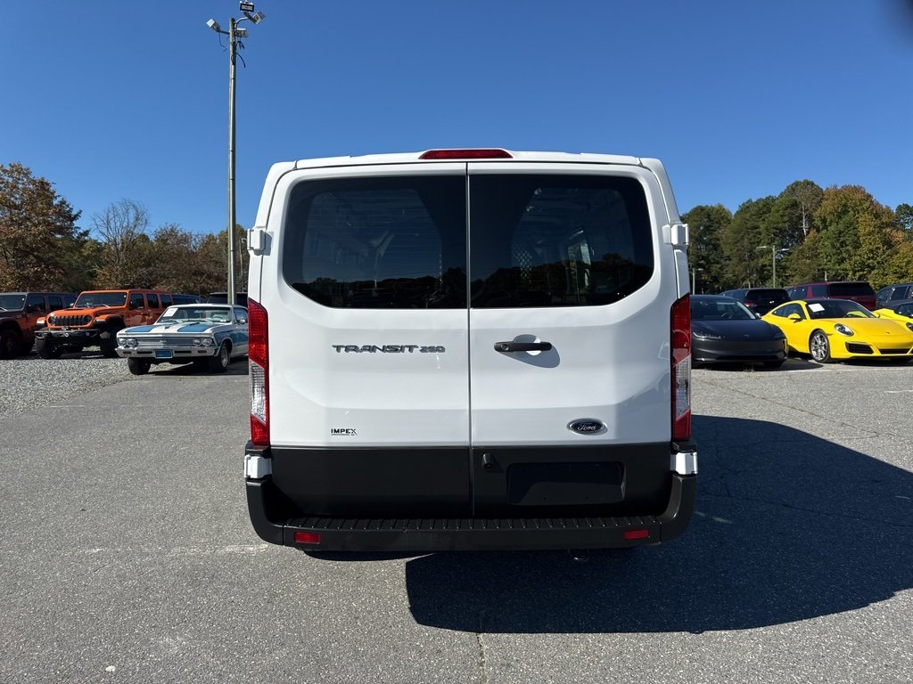 2024 Ford Transit photo 4