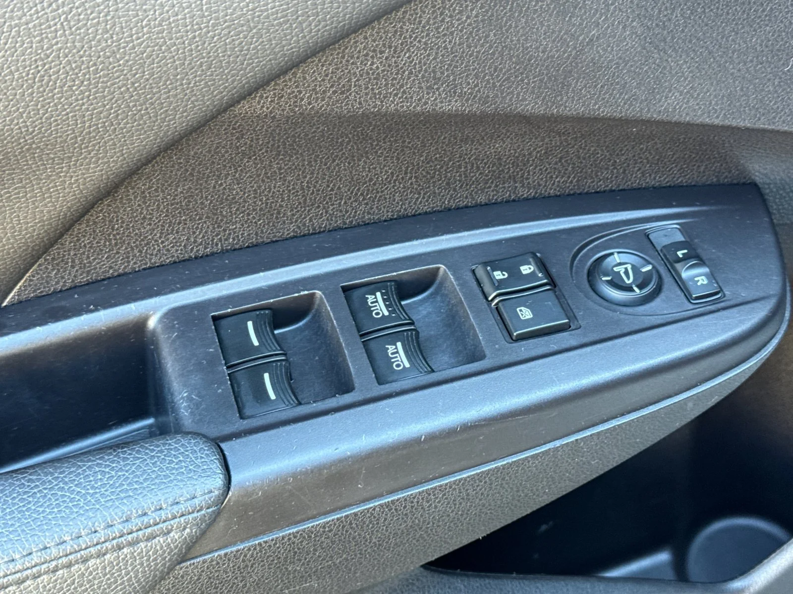 Used 2017  Acura Technology Package image 11