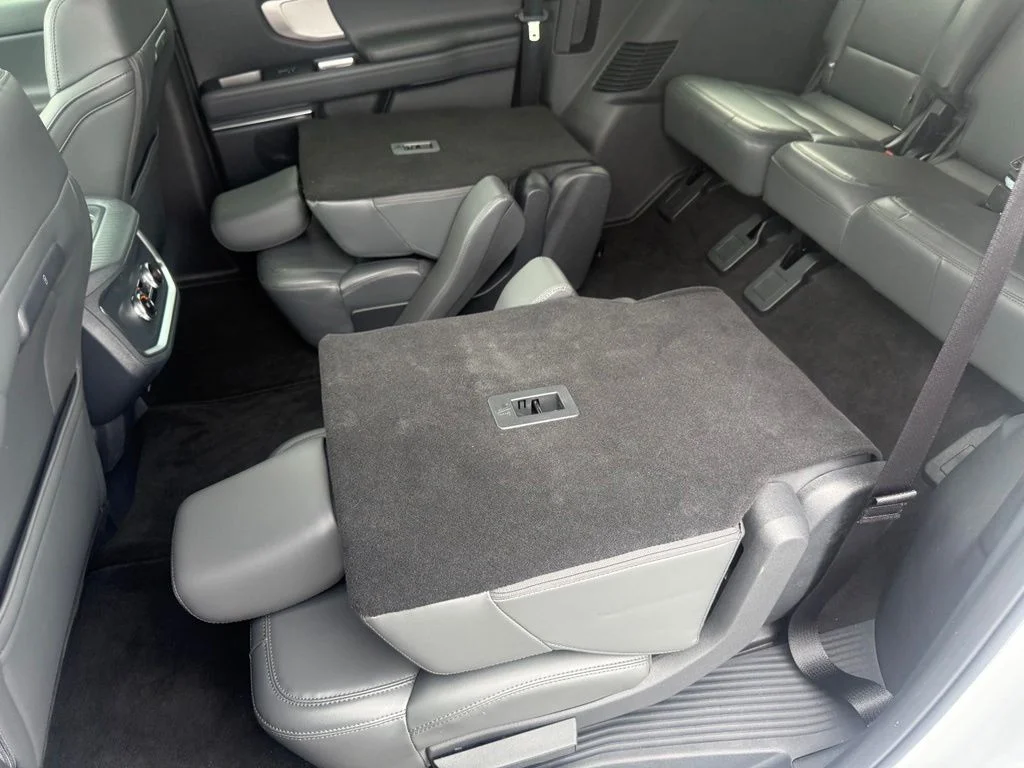 New 2026 Space Silver Metallic Ford MAX Active image 33