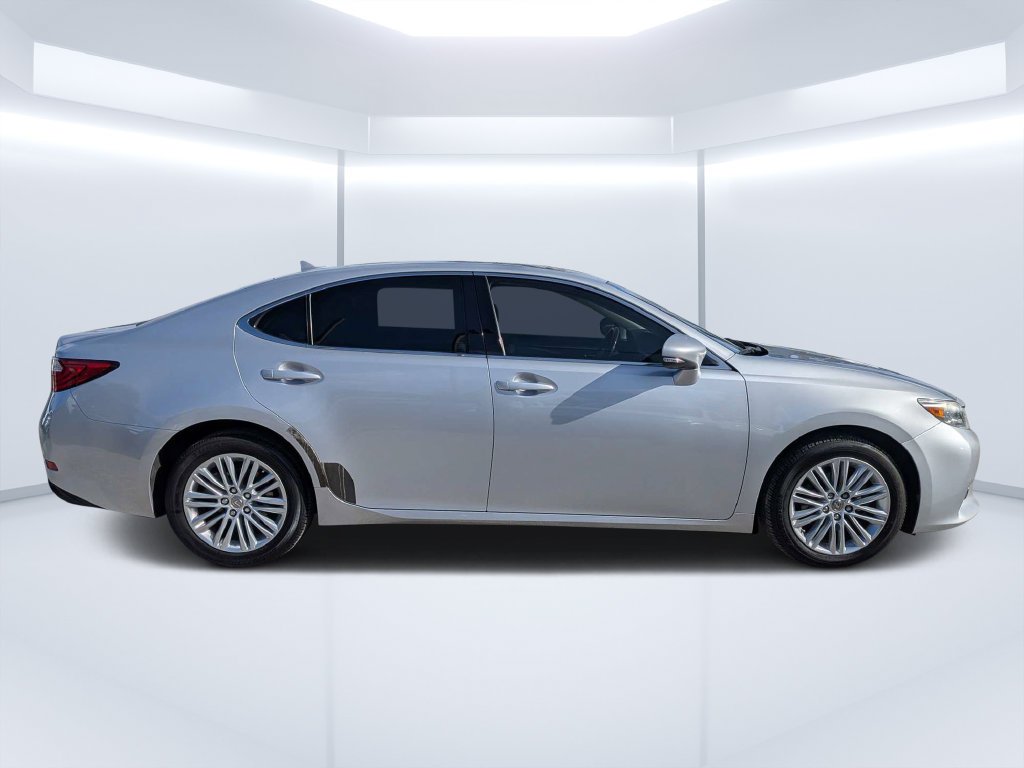 Used 2013 Silver Lexus 350 image 2