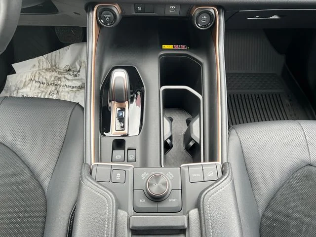 Certified Used 2025 Blue Toyota MAX Platinum image 31