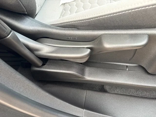 2020 Chevrolet Equinox LS - Photo 42