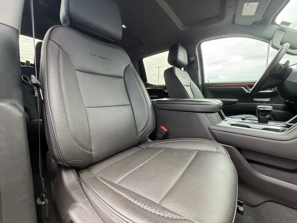 Used 2023 Sterling Metallic GMC Denali image 11
