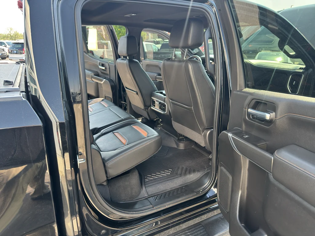 Used 2020 Onyx Black GMC AT4 image 24