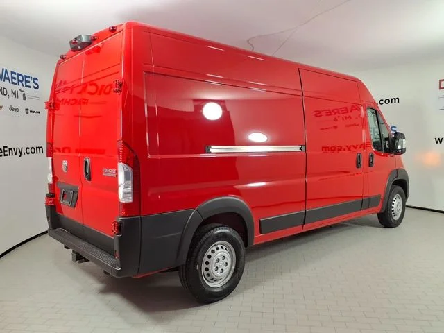 Used 2025 Red Ram High Roof image 4