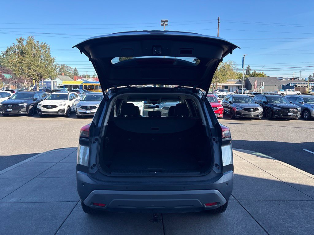 Used 2022 Gun Metallic Nissan SV image 8