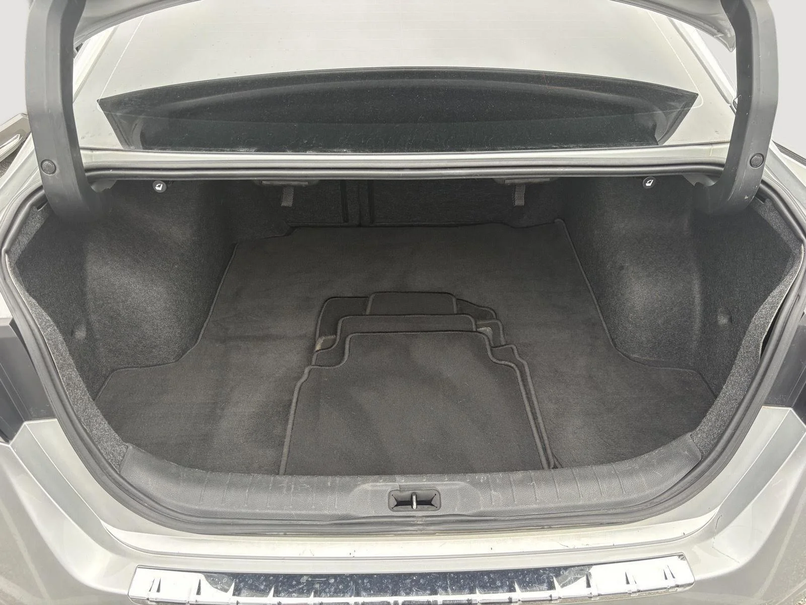 Certified Used 2020 SILVER Nissan 2.5 Platinum image 17
