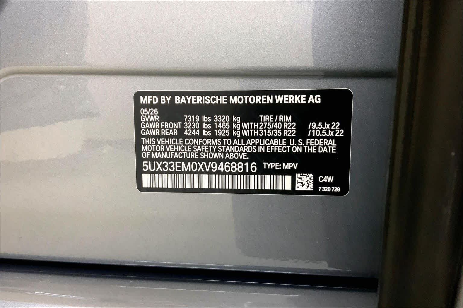 New 2027 Skyscraper Grey Metallic BMW M60i image 21
