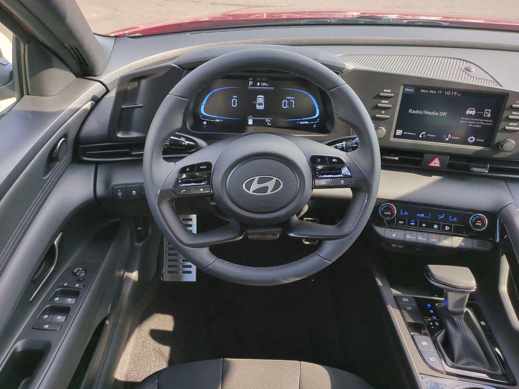New 2026 Gray Hyundai SEL Sport Premium image 17