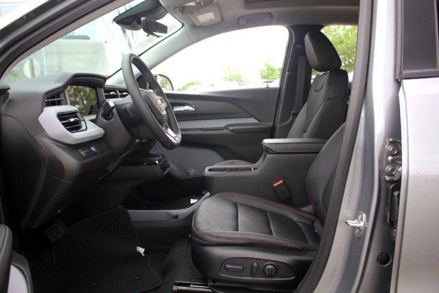2027 Chevrolet Bolt RS - Photo 8