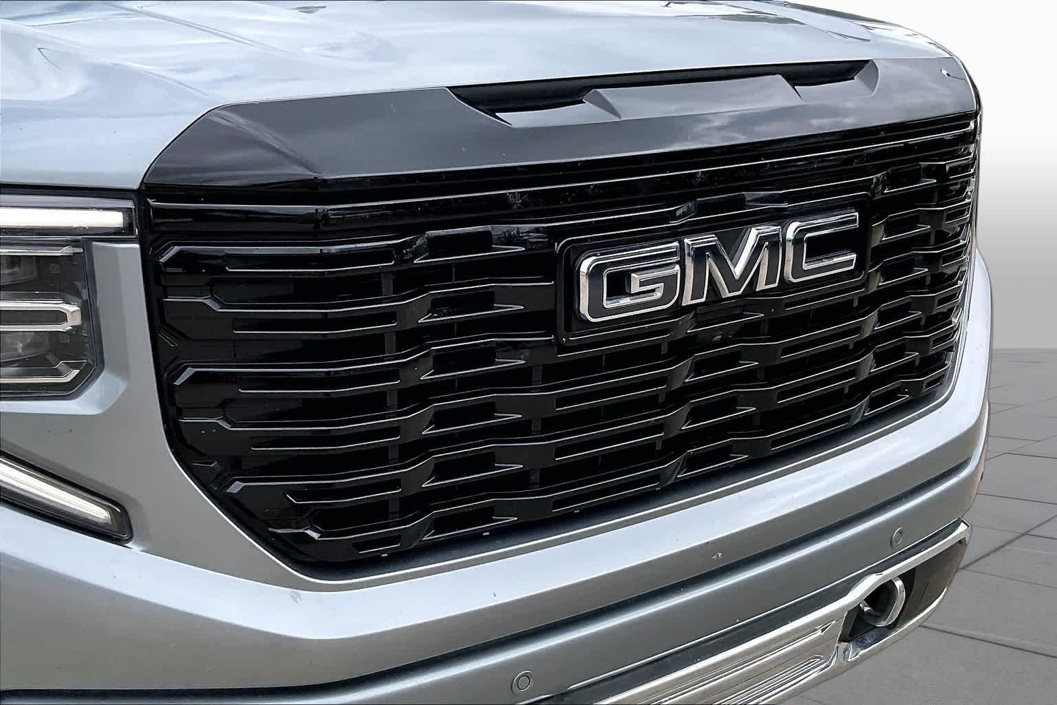 Used 2023 Sterling Metallic GMC Denali Ultimate image 29