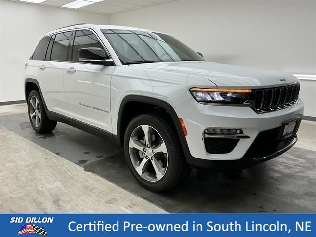 Used 2023 Bright White Clearcoat Jeep Limited image 3