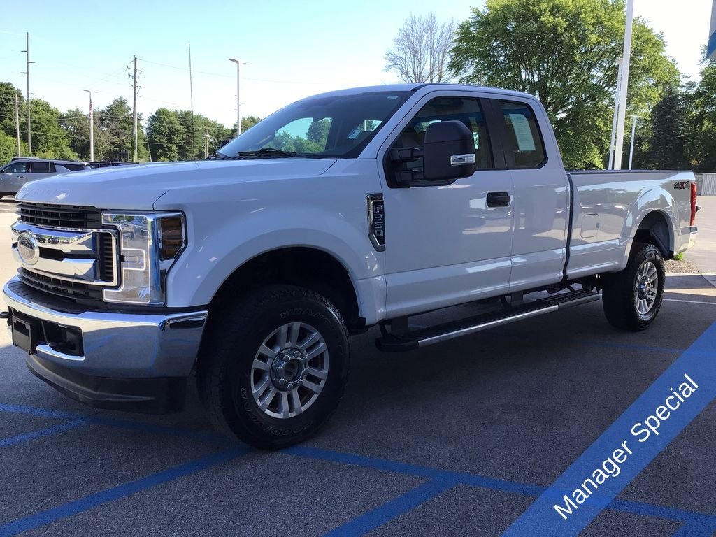 Used 2019 White Ford XL image 12