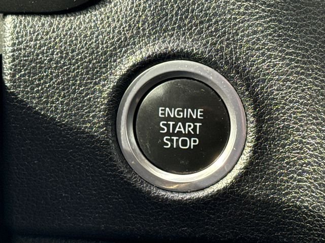 Used 2023 Silver Toyota SR5 image 29