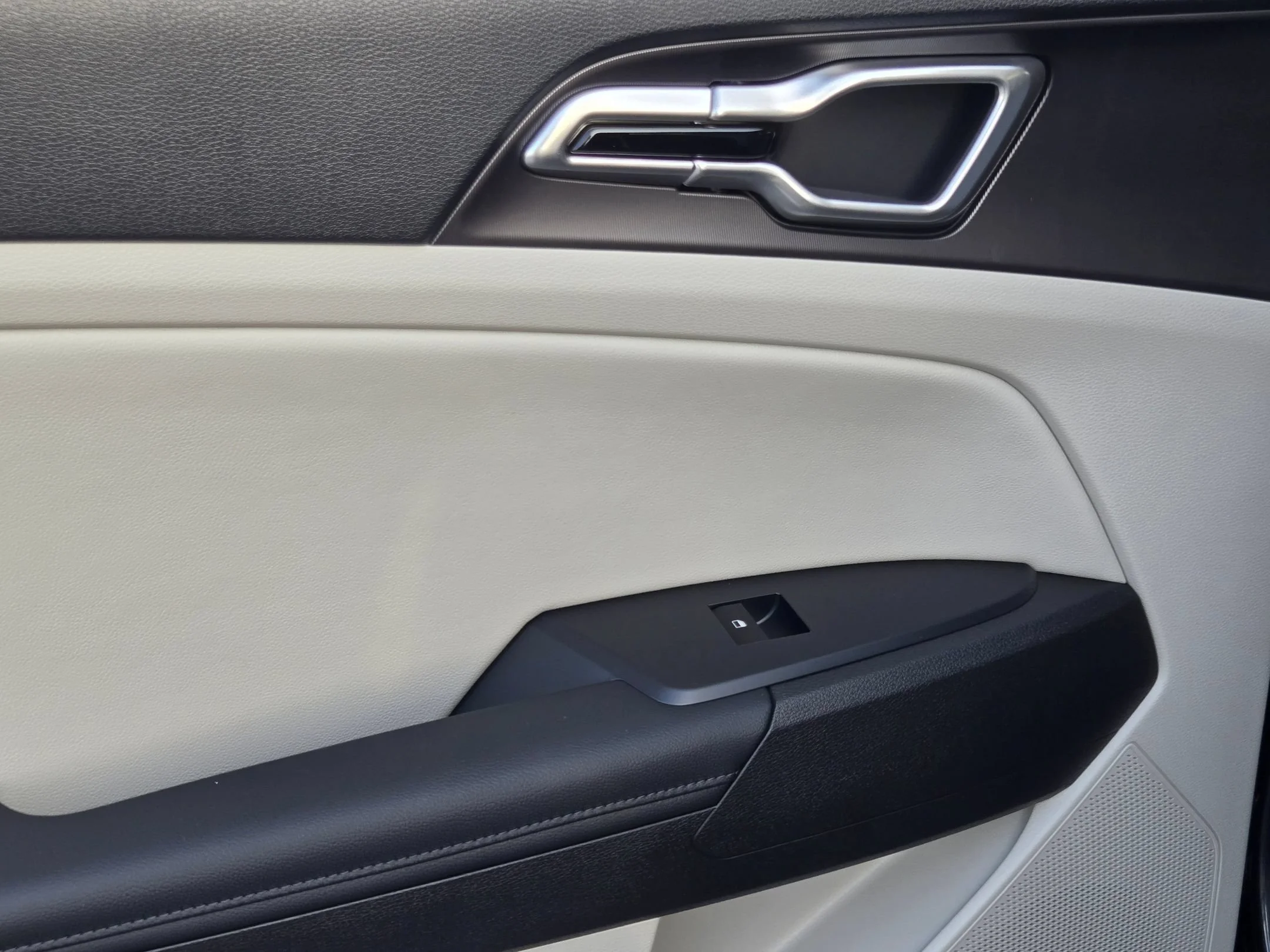 New 2026 Gray Kia EX image 29