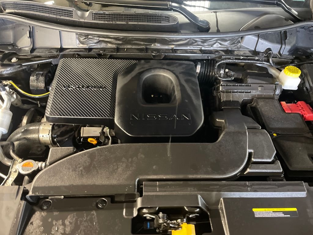 Used 2025 Gray Nissan SL image 11
