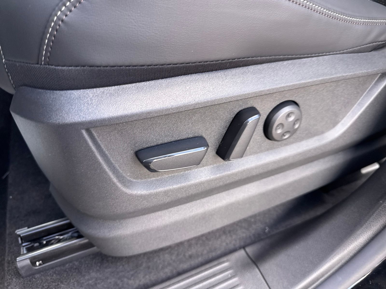 New 2026 Nissan Armada Platinum 4D Sport Utility