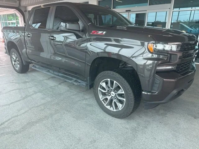 2021 Chevrolet Silverado 1500 RST 4X4 Crew Cab Short Box's photo