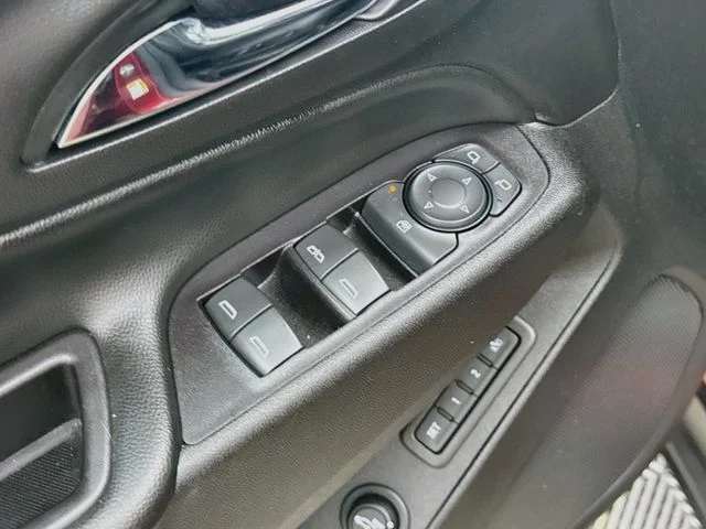 Used 2019 Red Chevrolet Premier image 18