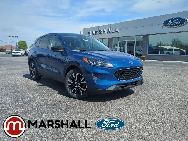 Used 2022 Blue Ford SE image 1