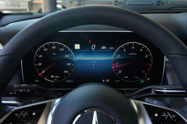 New 2026 MANUFAKTUR Alpine Grey Mercedes-Benz GLC 300 image 20
