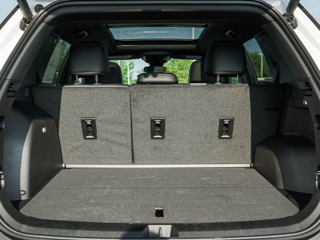 2027 Chevrolet Equinox LT - Photo 7