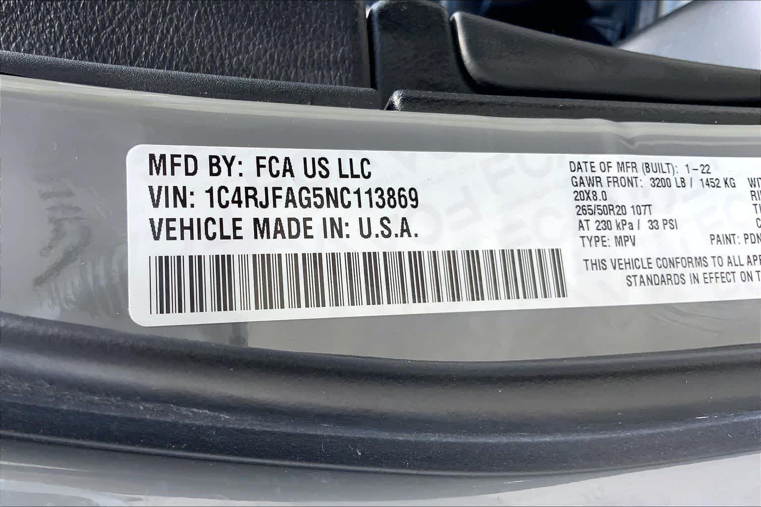 Used 2022 Sting-Gray Clearcoat Jeep Laredo X image 36