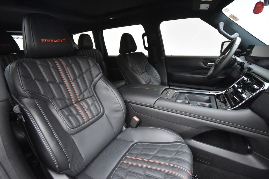 Used 2026 Alpine Metallic/Super Blk Nissan PRO-4X image 21