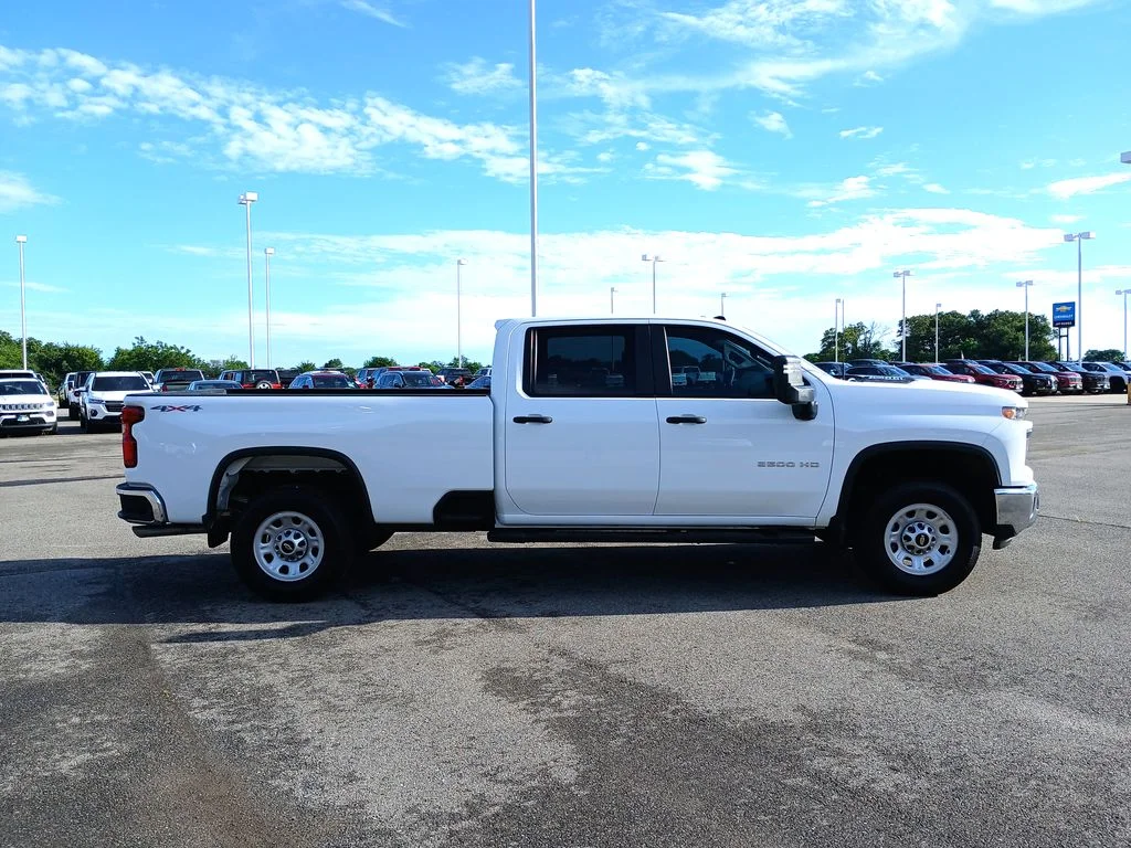 Used 2025 White Chevrolet Work Truck image 9