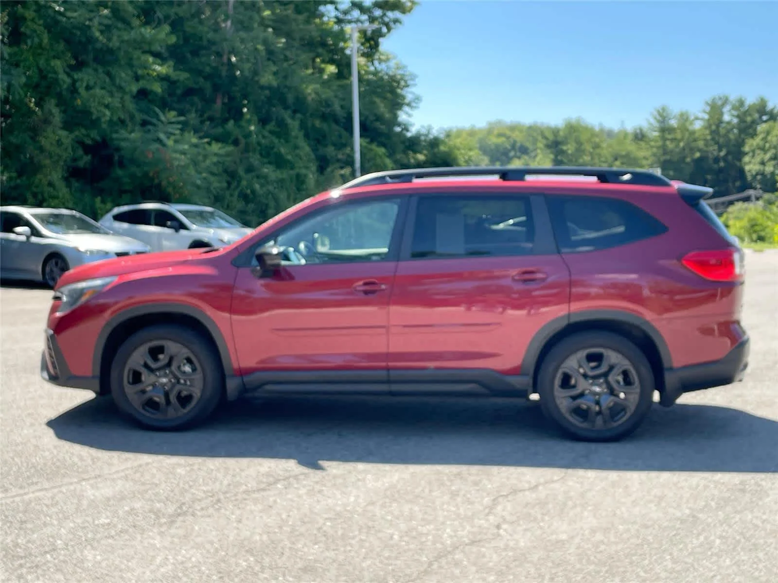 Used 2024 Crimson Red Pearl Subaru Onyx Edition Limited image 2