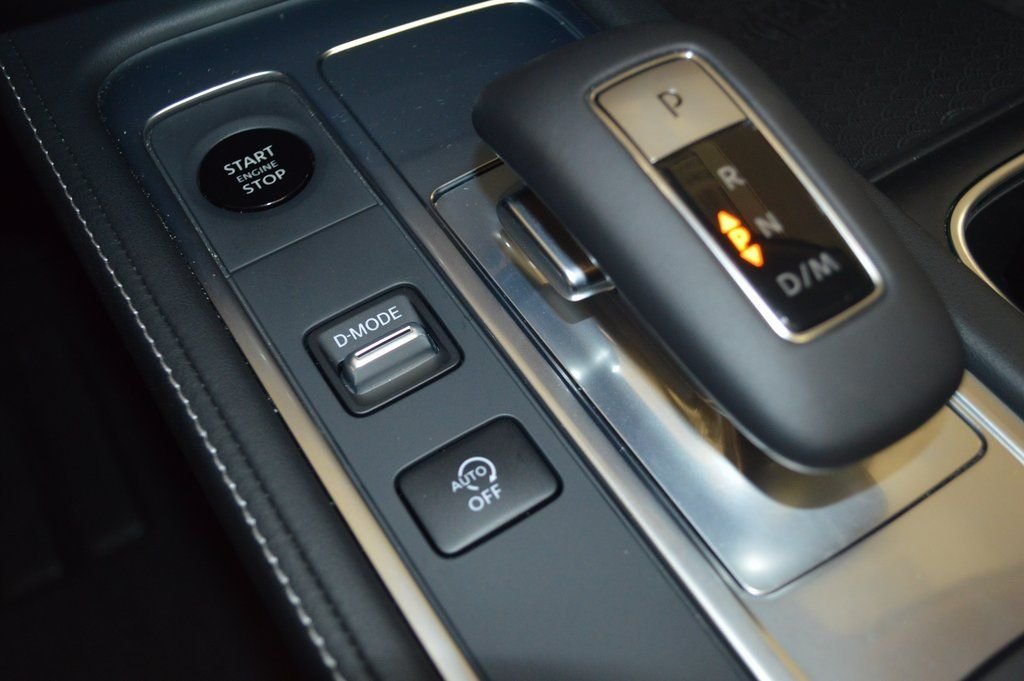Used 2026 Gray INFINITI LUXE image 32